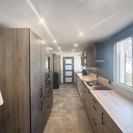 بيت للعطل 2 Bedroom Pet Friendly In La-neuville-aux-joutes