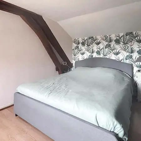 2 Bedroom Pet Friendly In La-neuville-aux-joutes بيت للعطل *