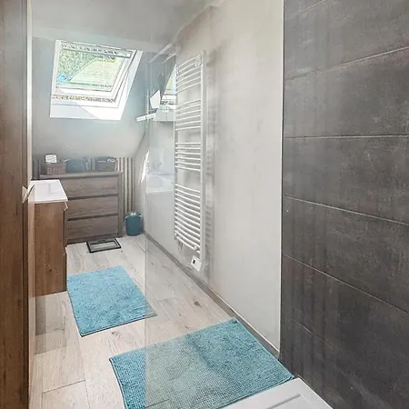 別荘 2 Bedroom Pet Friendly In La-neuville-aux-joutes La Neuville-aux-Joutes
